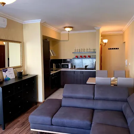 Lakeside Luxury Daire *