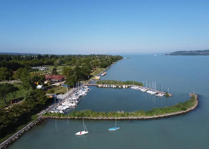 Lakeside Luxury Apartment