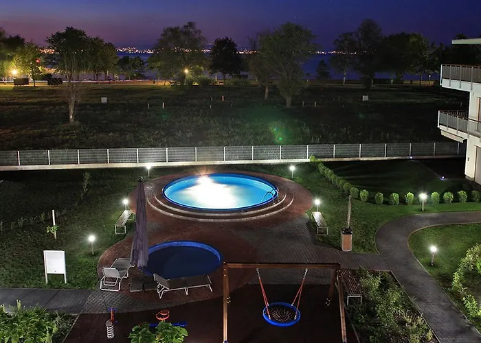 Apartment Lakeside Luxury *